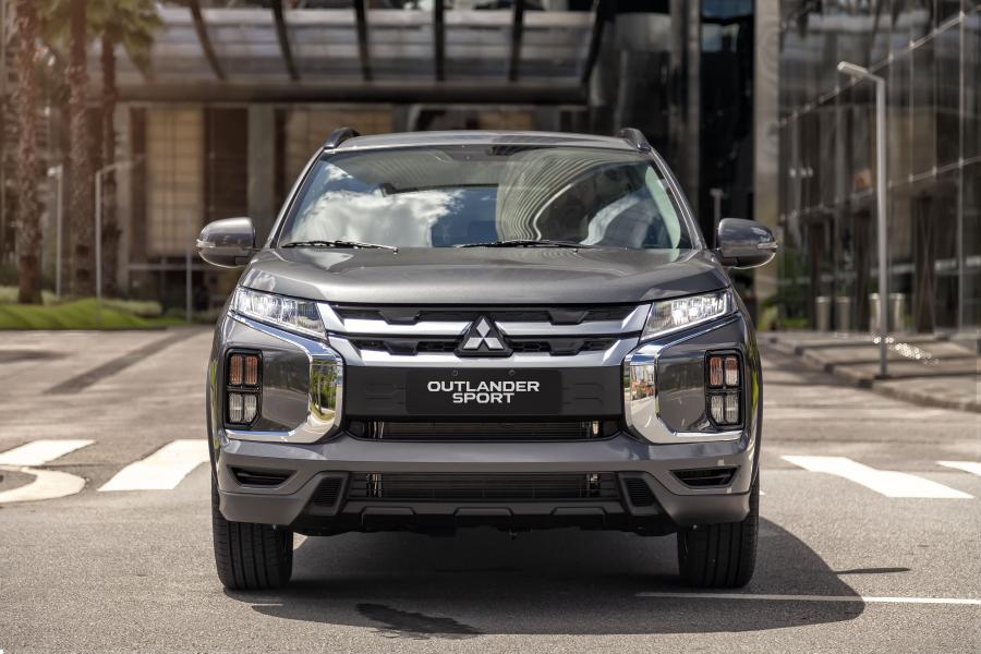  Mitsubishi Outlander Sport HPE Flex 2020 года  (LA) (фото 13 из 15)